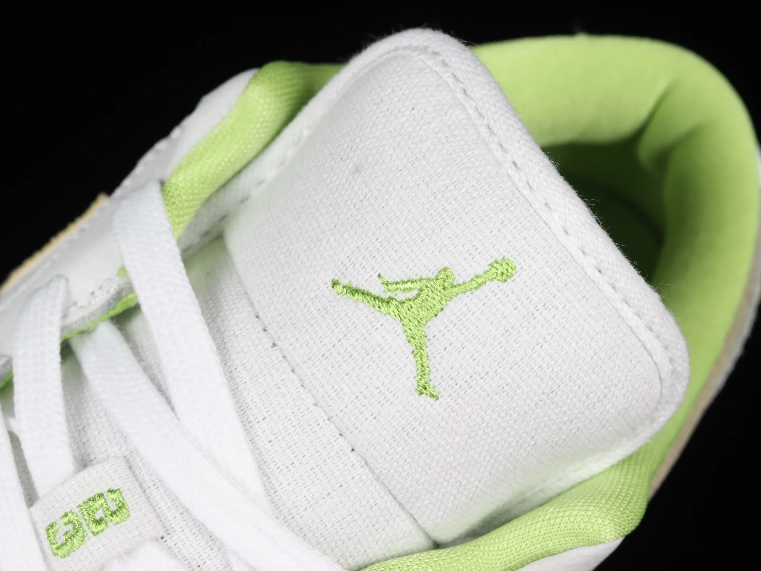 All categories Air Jordan Jordan series basketball shoes Air Jordan 1 Low G version pure original Air Jordan 1 Low AJ1 Joe 1 white and brown color matching low-top cultural and leisure sports sneakers DJ0341-100